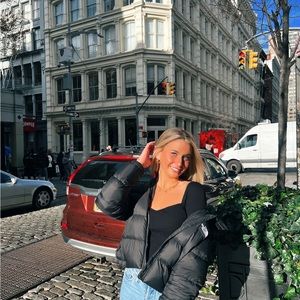 Meet your Posher, Emma